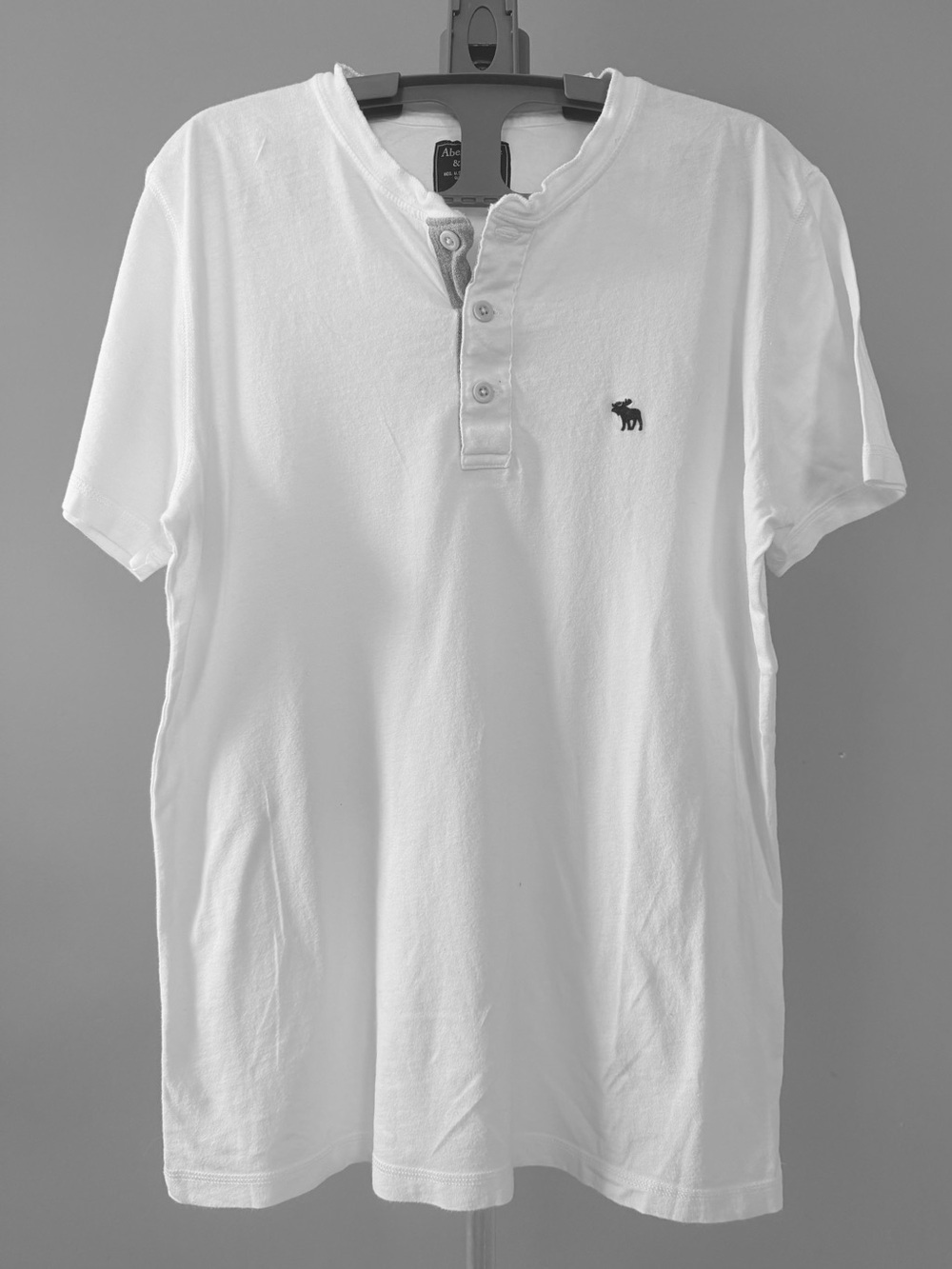 Abercrombie & Fitch Henley T-Shirt